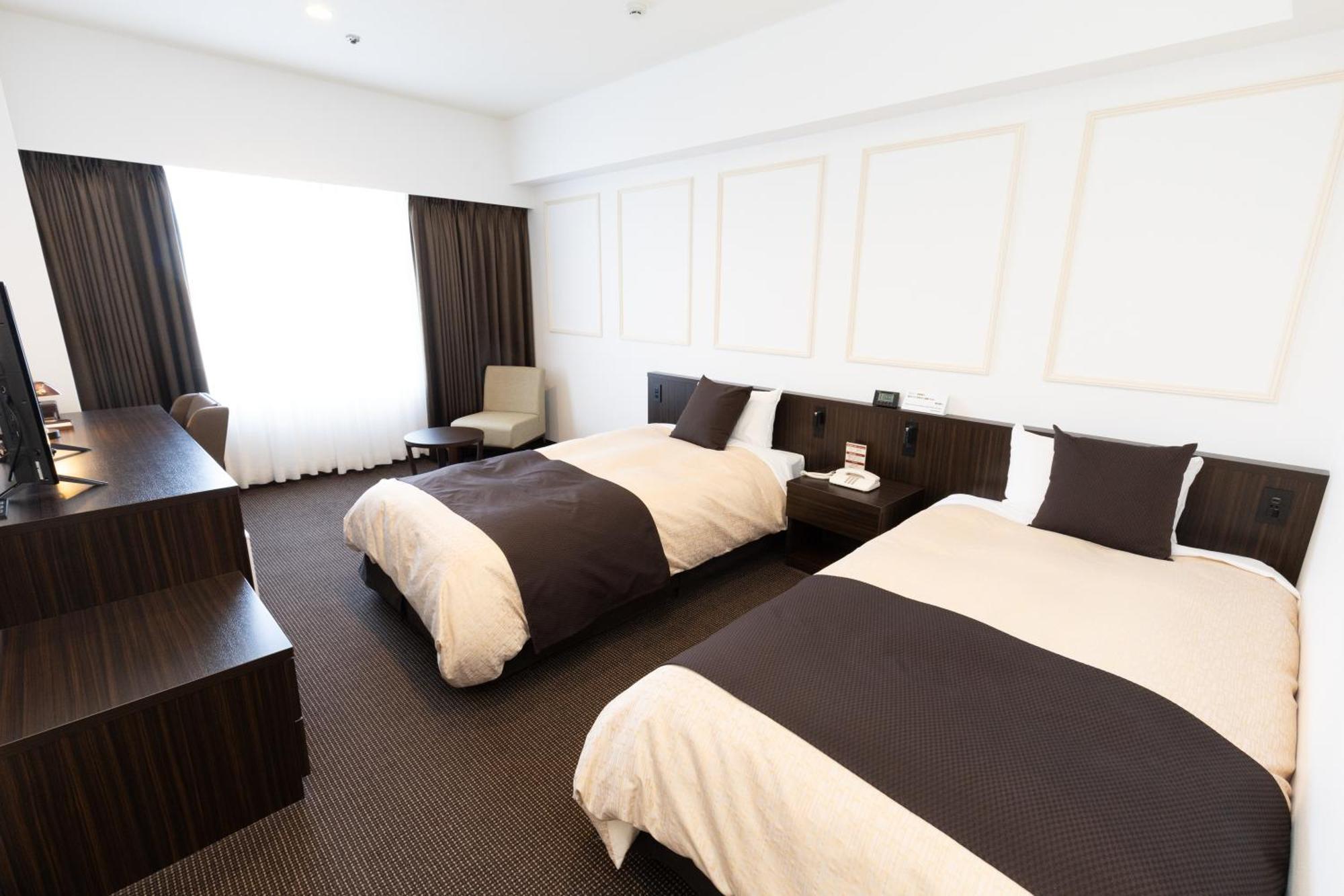 โฮเต็ล อิตาเลียเค็น Hotel นีงาตะ ภายนอก รูปภาพ