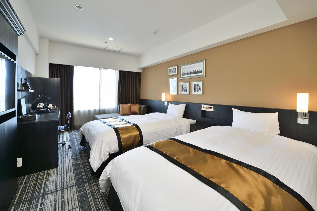 โฮเต็ล อิตาเลียเค็น Hotel นีงาตะ ภายนอก รูปภาพ
